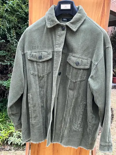 Chaqueta Zara verde - miniatura 2