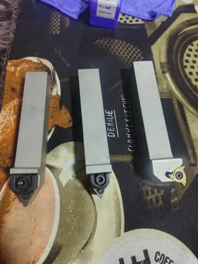 Porta herramienta para torno - miniatura 1
