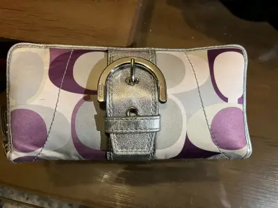 Cartera de mano Coach - miniatura 1