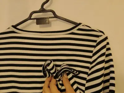 Polera de rayas blancas y negras Index - miniatura 1
