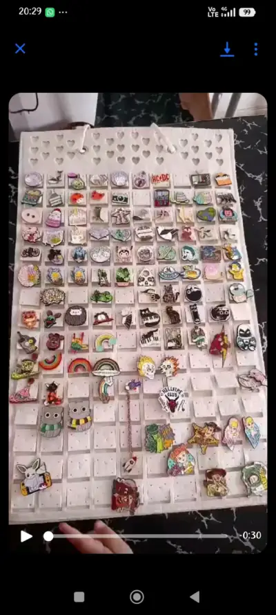 Colección de pin 131 unidades lote - miniatura 1