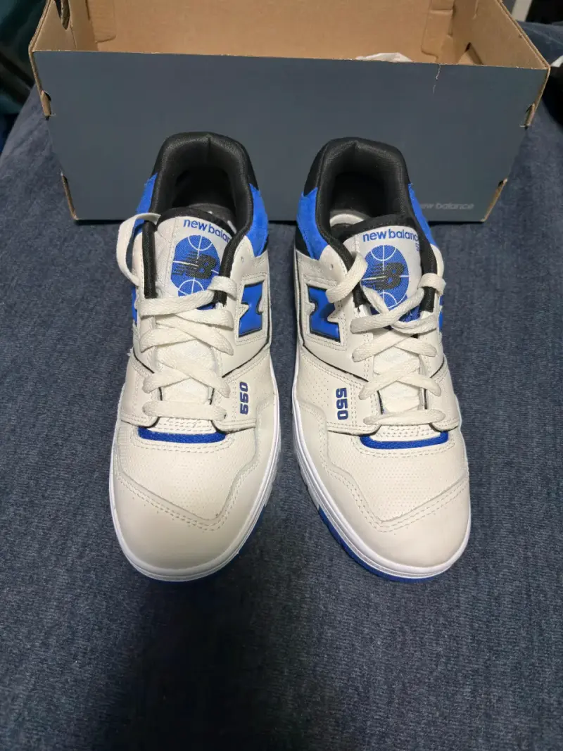 Zapatillas deportivas New Balance 550 blancas y azules - 5