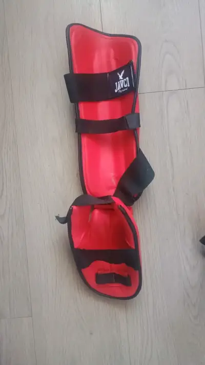 Protectores de Artes marciales rojas Javco - miniatura 3