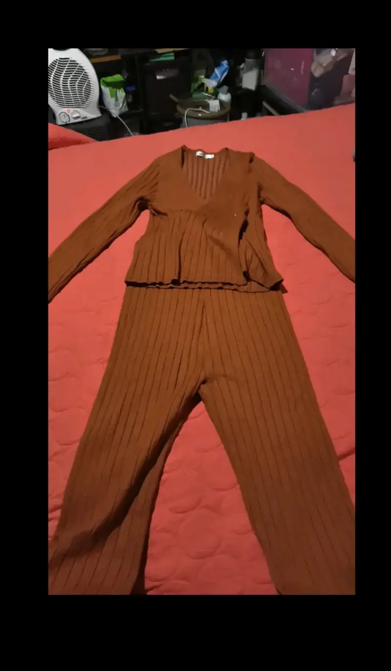 Conjunto de punto marrón para mujer