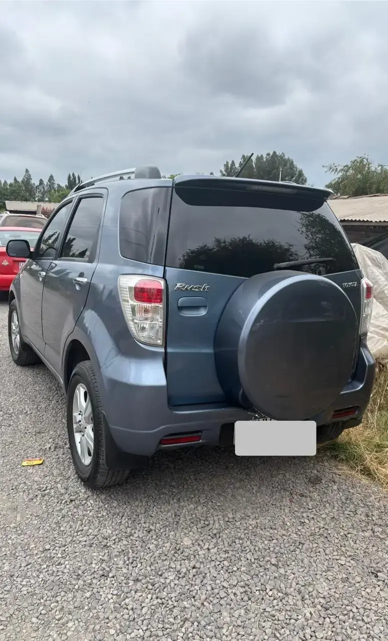 Toyota Rush 2018 en buen estado - 2