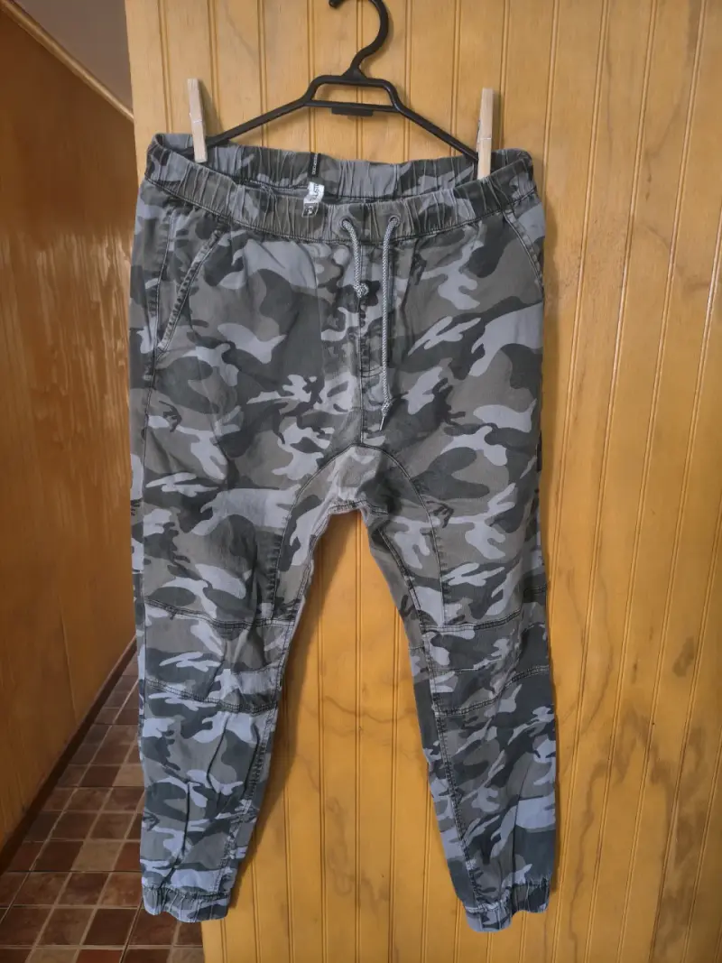 Pantalones jogger camuflados para hombre - 2