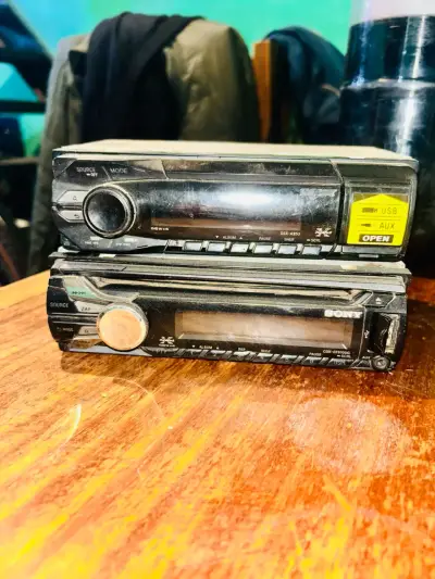 Radios para auto Sony con USB y AUX - miniatura 2