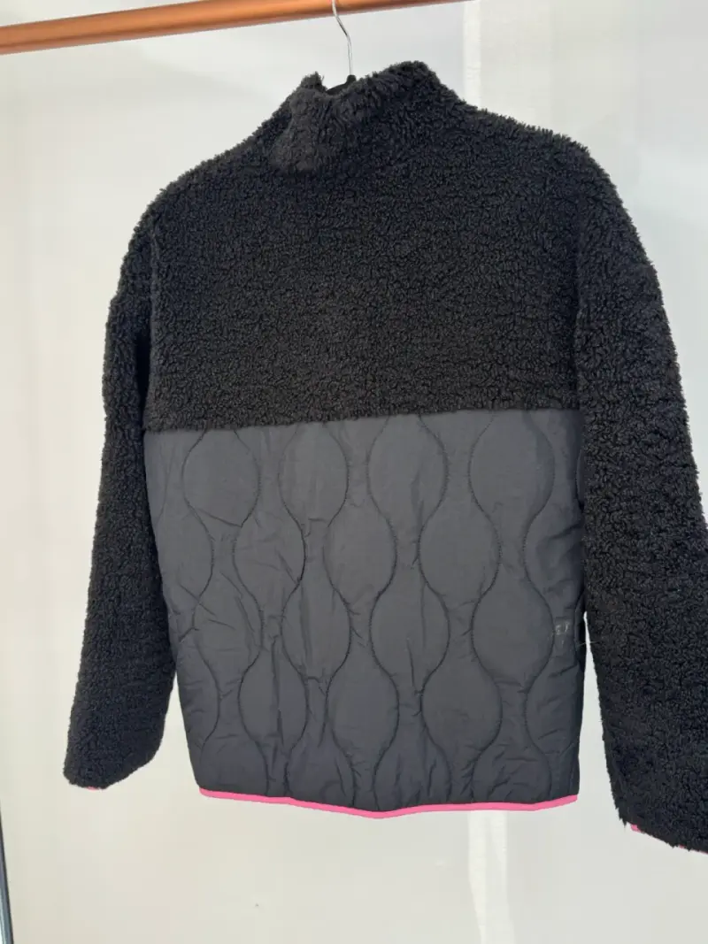 Chaqueta Parka negra con detalles rosados Aussie - 2