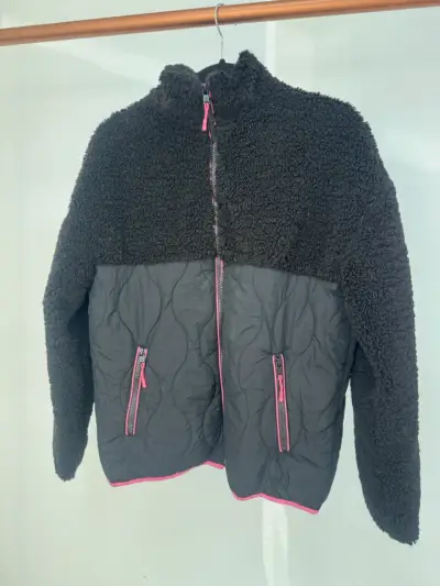 Chaqueta Parka negra con detalles rosados Aussie - miniatura 3