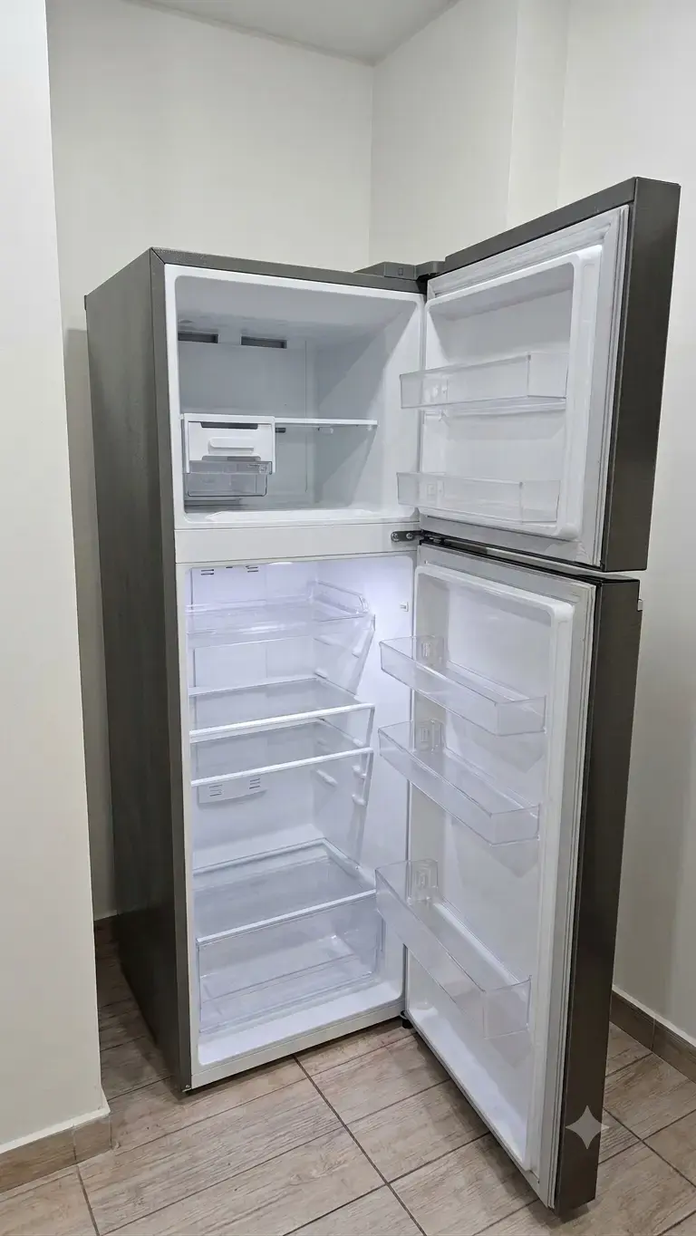 Refrigerador LG de acero inoxidable con eficienci - 2