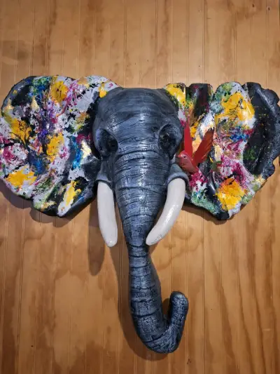 Escultura de Elefante de Pared Colorida - miniatura 1