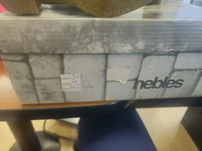 Botines de cuero burdeos con tacón alto Hebles - miniatura 3