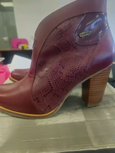 Botines de cuero burdeos con tacón alto Hebles - miniatura 6