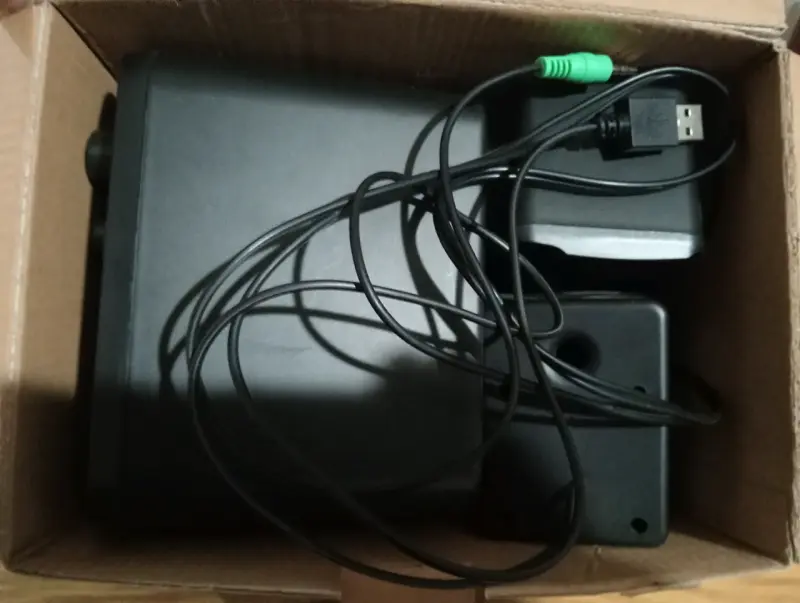 Parlantes Monster Games Quake 2.1 con LED - 2