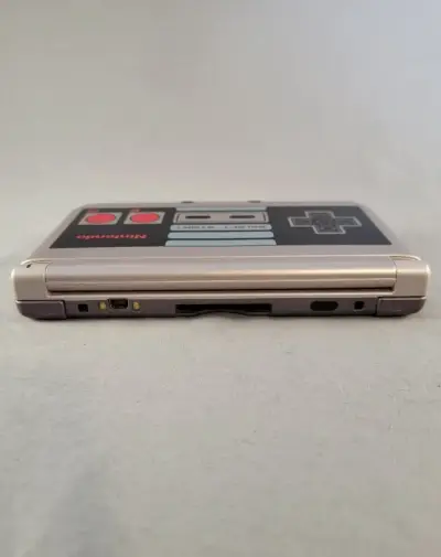 Consola Nintendo 3DS XL retro nes edition - miniatura 2