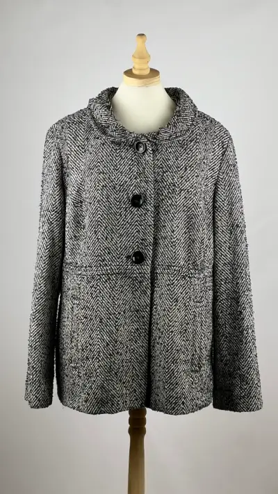 Abrigo Old Navy - Talla XL - miniatura 1