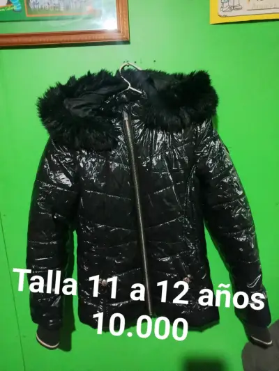 Abrigo largo impermeable con capucha talla M - miniatura 3