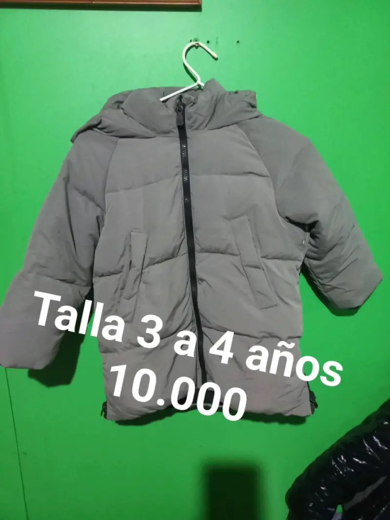 Abrigo largo impermeable con capucha talla M - 4