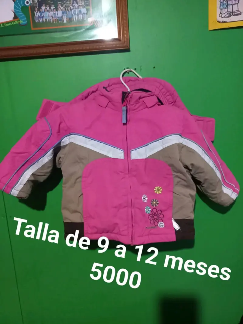 Abrigo largo impermeable con capucha talla M - 6