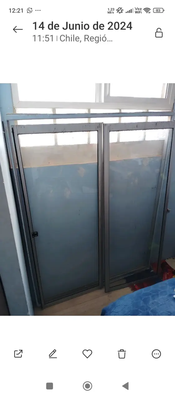 Ventana de aluminio 100x130 cm usada - 2