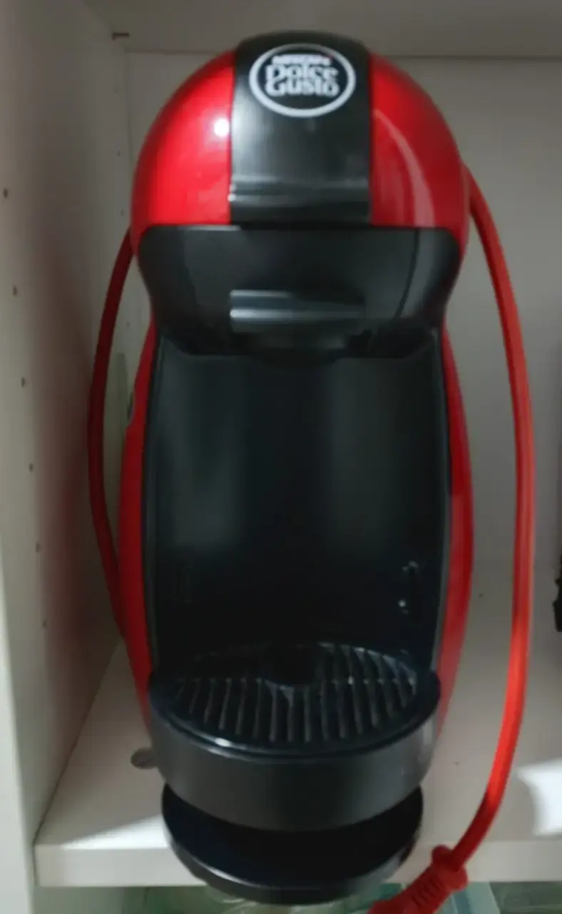Cafetera Nescafé Dolce Gusto Roja - 3