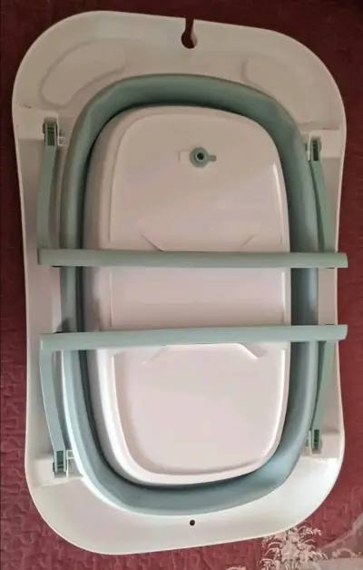Tina de baño plegable para bebé con soporte - miniatura 4