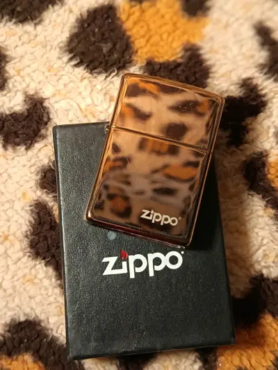 Encendedor Zippo Classic Rose Gold - miniatura 2