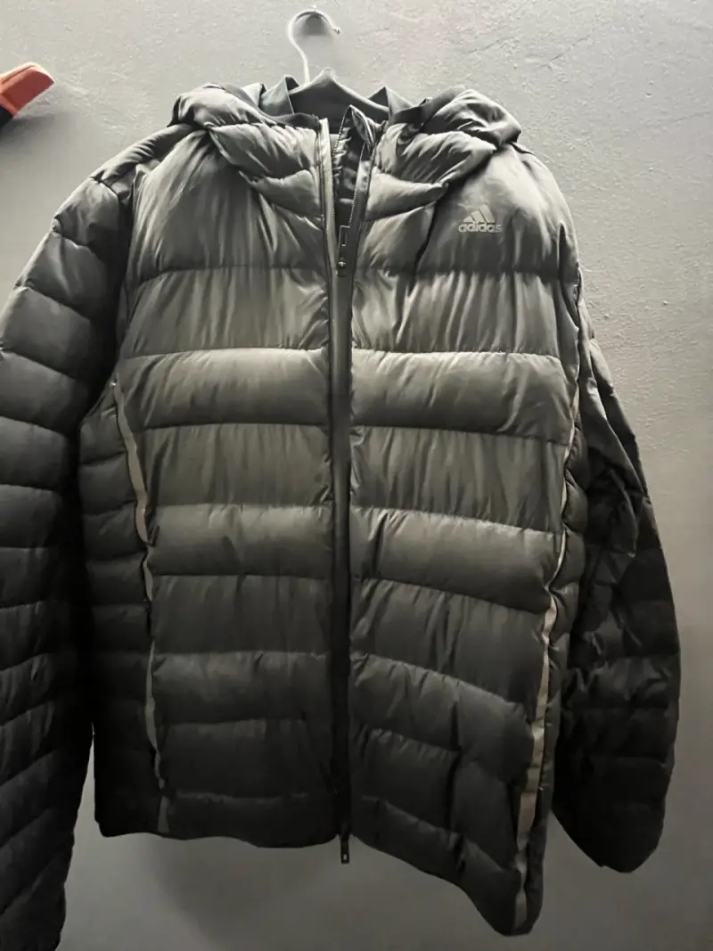 Chaqueta Adidas con capucha - 1
