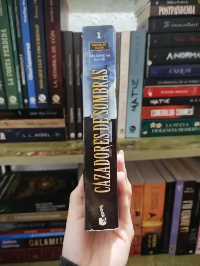 Libro Cazadores de Sombras: Ciudad de Hueso - miniatura 3