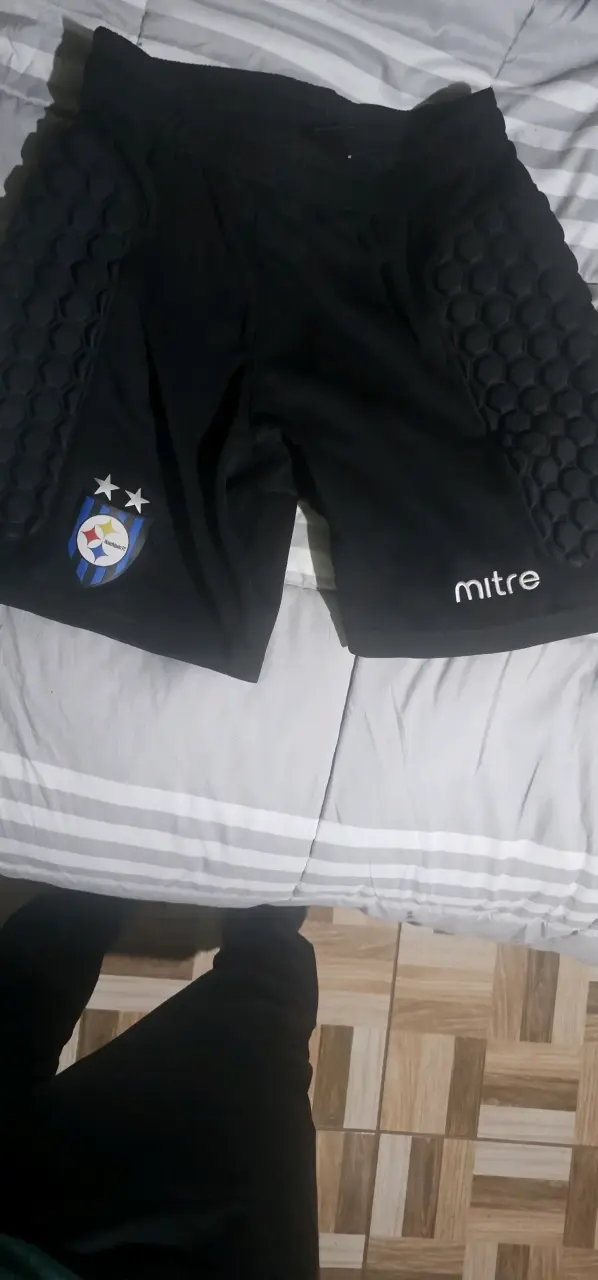 Shorts de fútbol acolchados Mitre negro Huachipato - 1