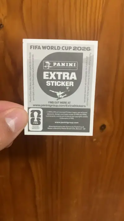 Lámina Panini Extra Sticker Luis Díaz FIFA 2026 - miniatura 3