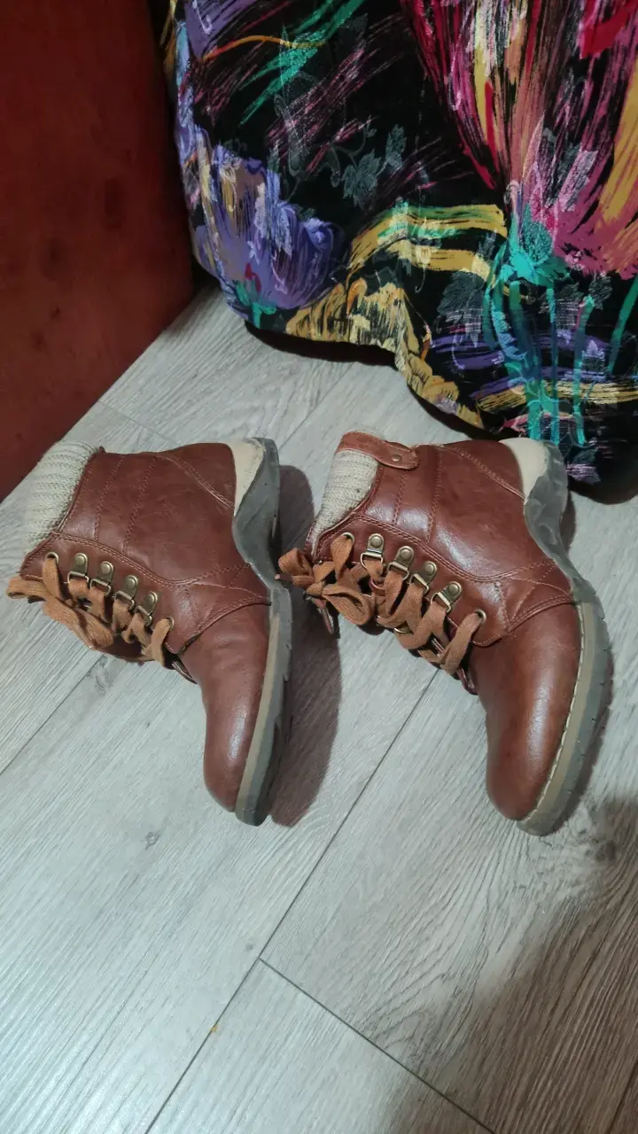 Botines de cuero marrón con forro de lana - 3