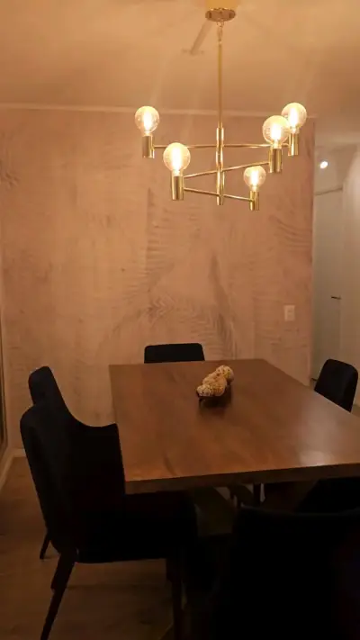 Mesa madera nativa +6 sillas y Lámpara de techo - miniatura 2