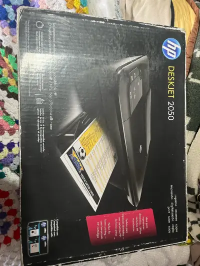 Impresora multifuncional HP Deskjet 2050 - miniatura 3