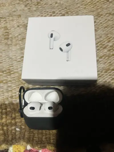 AirPods 3ra generación - miniatura 1