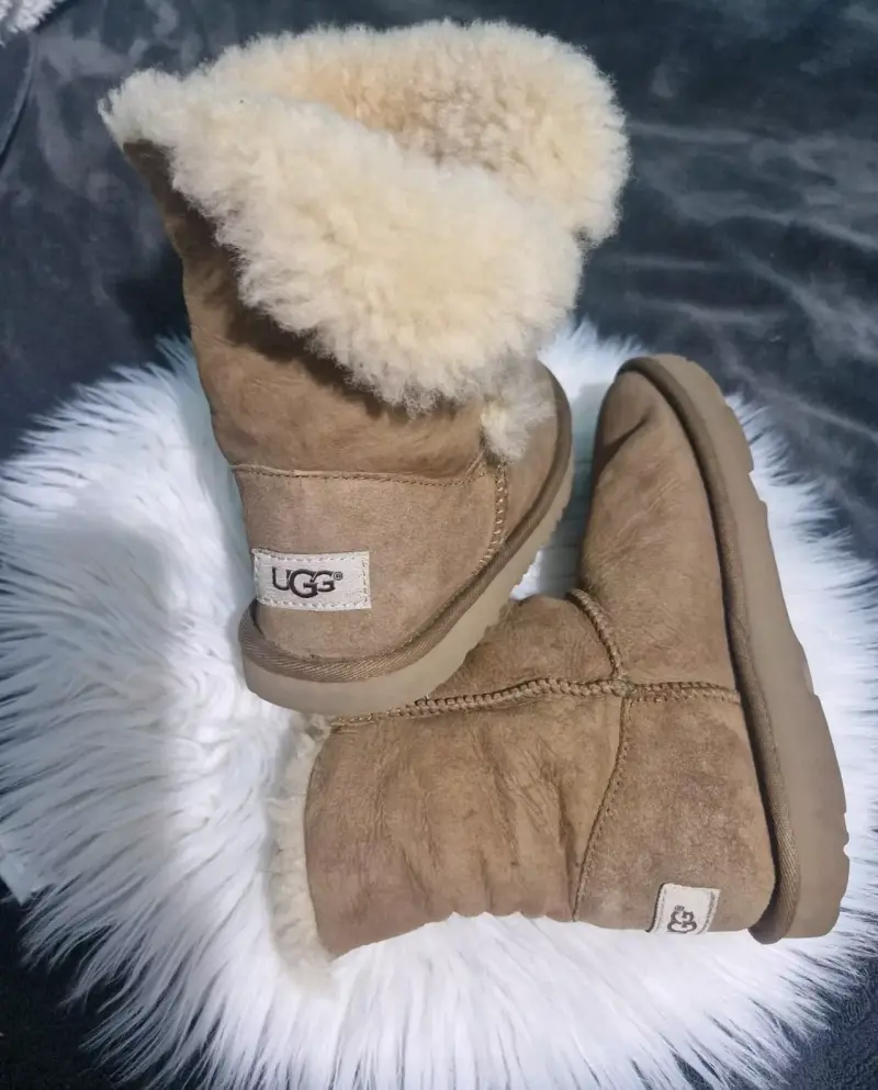 Botas de invierno UGG piel oveja beige - 2