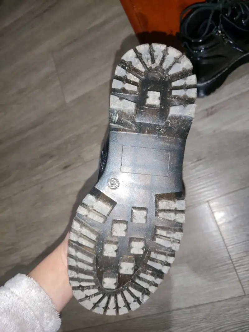 Botines de charol negro con plataforma - 4
