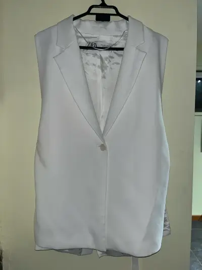 Chaleco Blanco Sin Mangas Zara Elegante - miniatura 3
