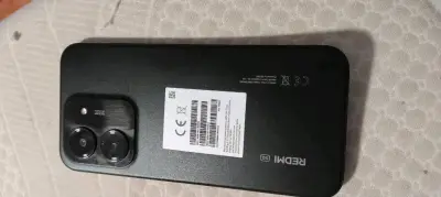 Smartphone Redmi 5G en buen estado - miniatura 1