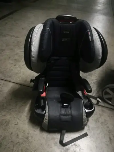 Silla de auto Britax Pinnacle negra para niños - miniatura 1