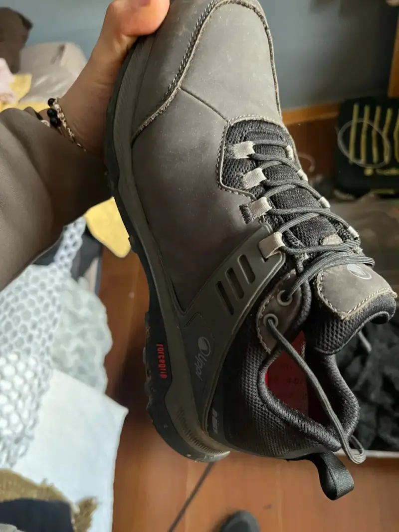 Zapatillas de senderismo Uppi Forcegrip negras - 1