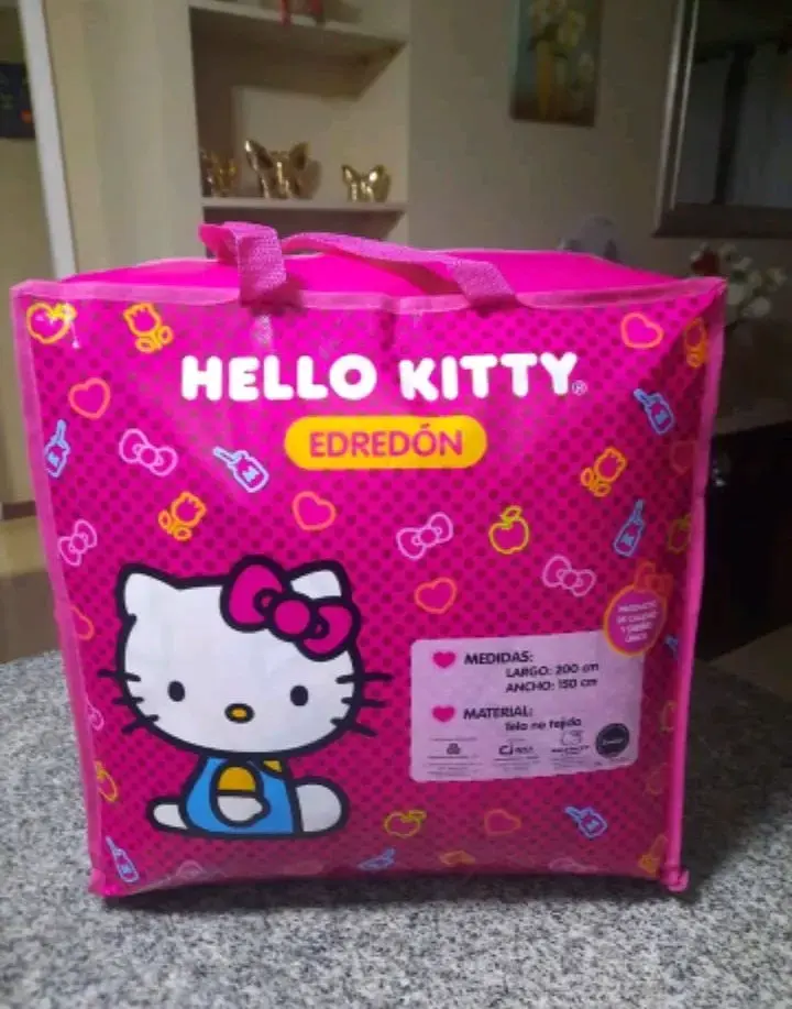 Edredón Hello Kitty rosa leopardo - 2