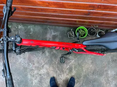Bicicleta de montaña Trek Marlin 8 roja - miniatura 2