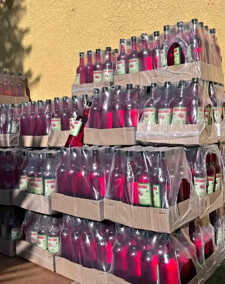 Botellas de granadina - 1