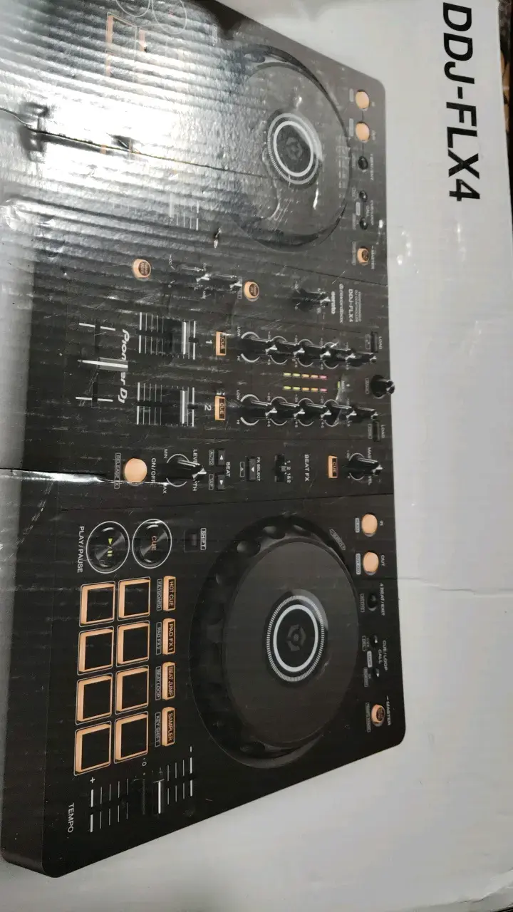 Controlador DJ Pioneer DDJ-FLX4 con efectos avanzados - 1