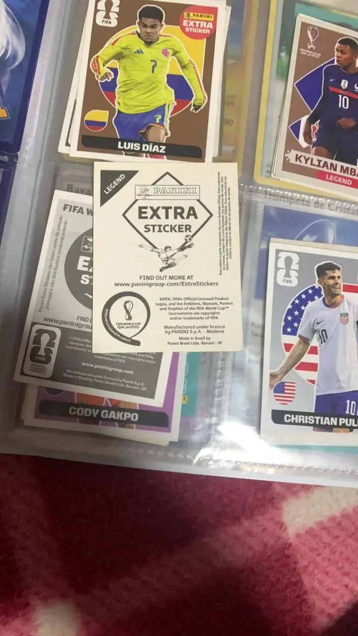 Lámina Panini Extra Sticker Luis Suárez Legend - 3