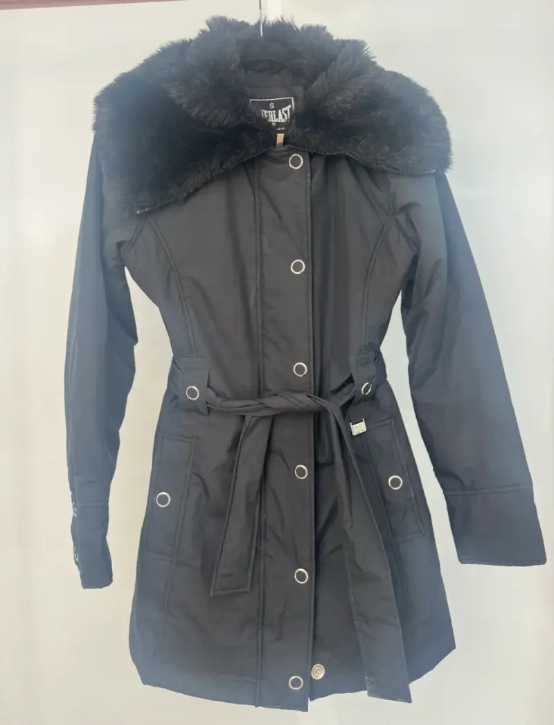 Parka negra con cuello de piel sintética Everlast - 2
