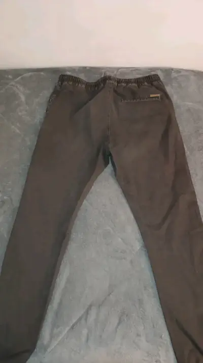 Pantalones jogger negro hombre talla L - miniatura 2