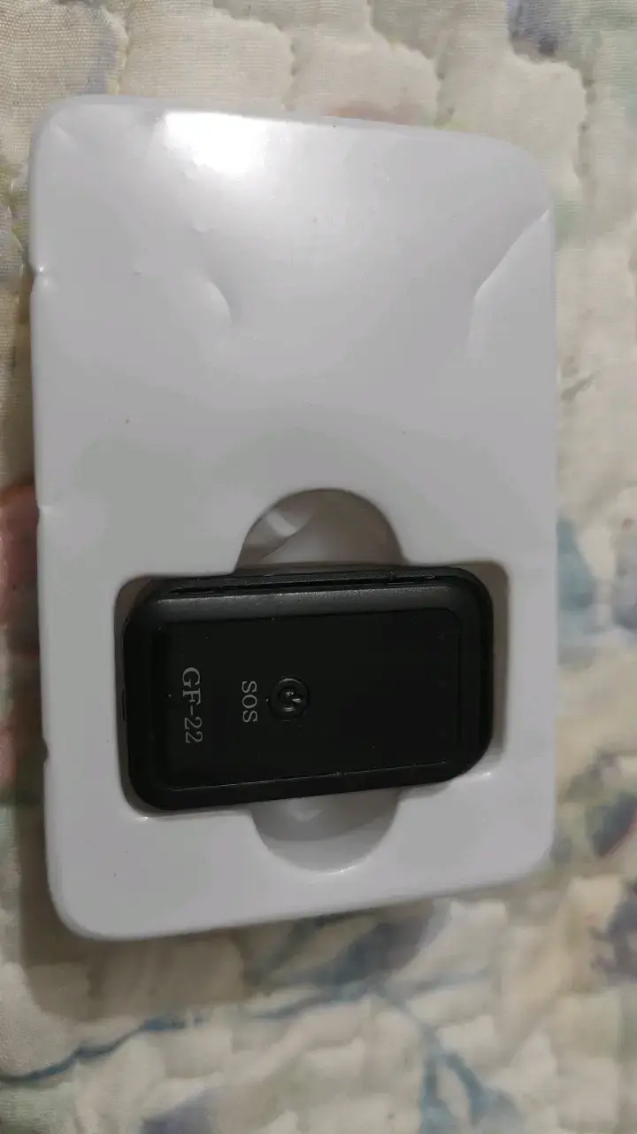 Mini rastreador GPS GF-22 con función SOS - 1