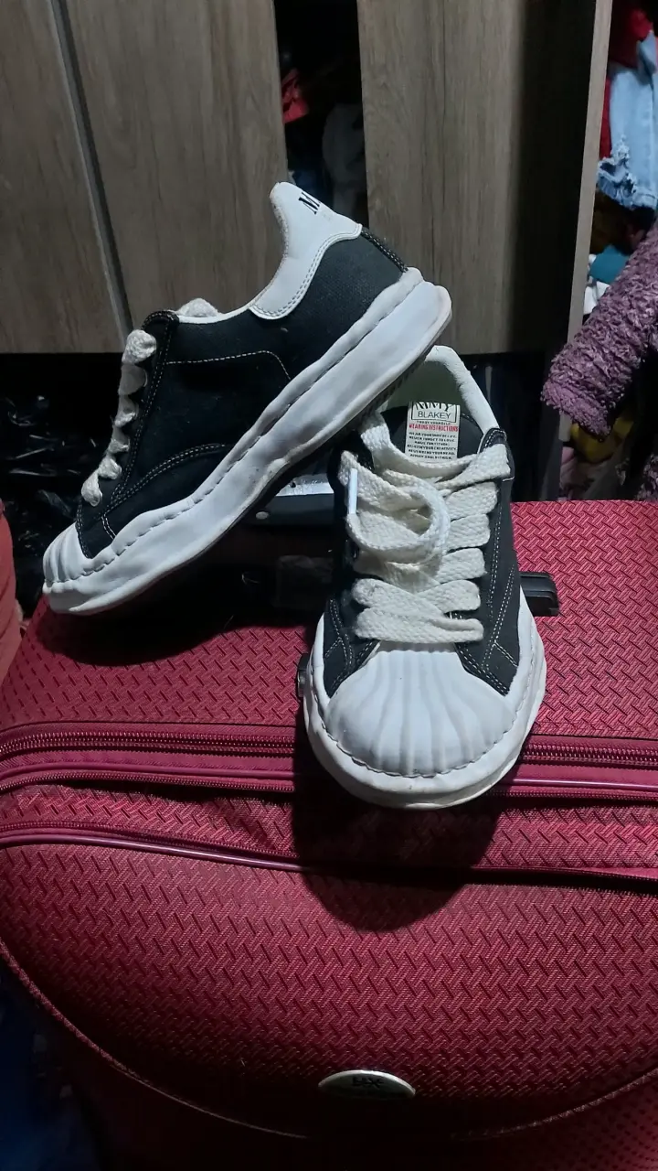 Zapatillas deportivas blancas y negras Blakey - 1